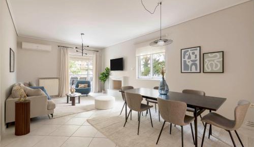 Three-Bedroom Apartment with Balcony