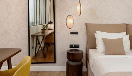 Economy Room