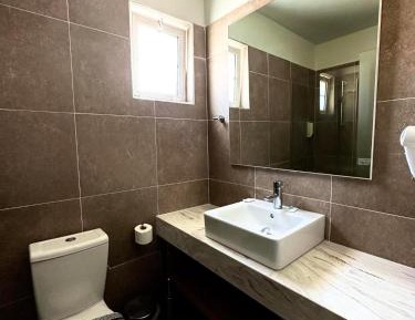 Studio (2 Adults)