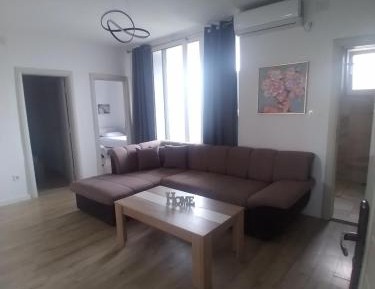 Apartment with Garden View