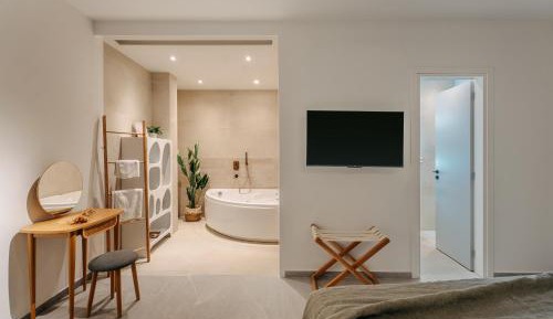 Suite with Spa Bath