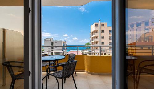 Studio with Balcony