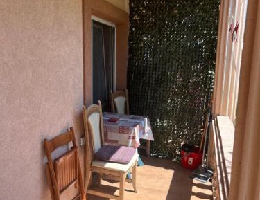 One-Bedroom Apartment with Balcony