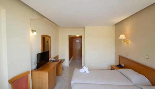 Economy Twin Room