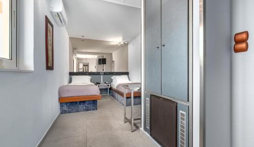 Twin Room with Shower