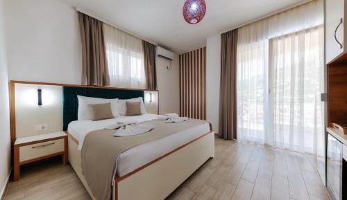 Double or Twin Room with Balcony