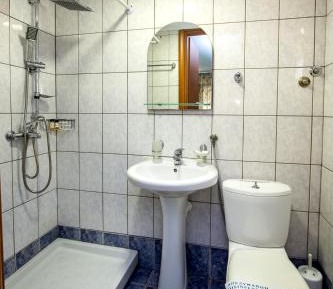 Studio (2 Adults)