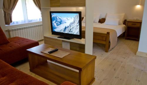 Studio Apartment