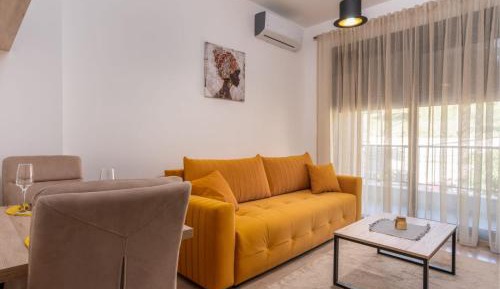 Studio with Sofa Bed