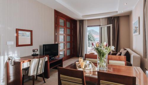 Comfort One Bedroom Apartment with Balcony