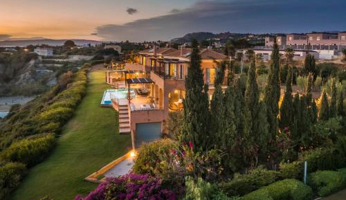 Villa with Private Pool