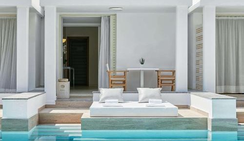 Swim Up Family Guestroom