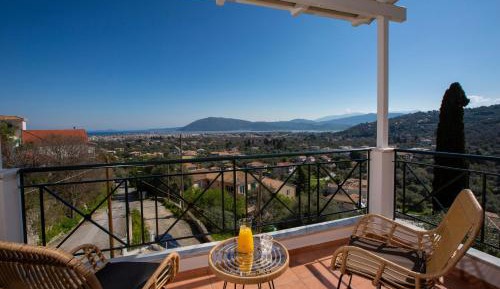 Two-Bedroom Apartment with Balcony and Sea View