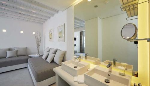 Harmony Suite with Sea View (4 adults)