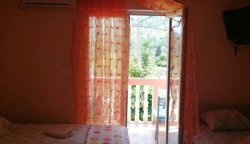 Studio with Balcony