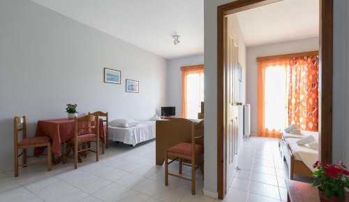 One-Bedroom Apartment (4 Adults)