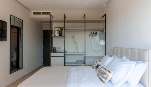 Deluxe Double Room with Balcony and Sea View