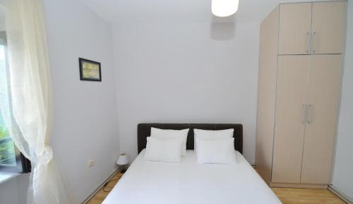 One-Bedroom Apartment with Balcony and Sea View
