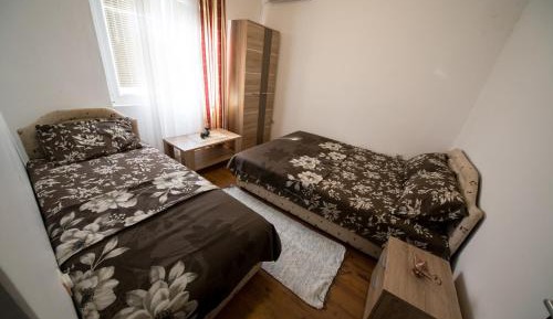 Triple Room with Shared Bathroom