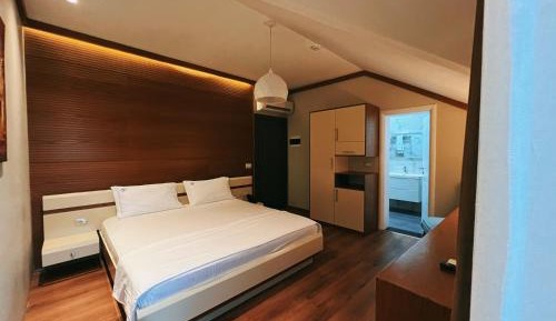 King Room with Balcony