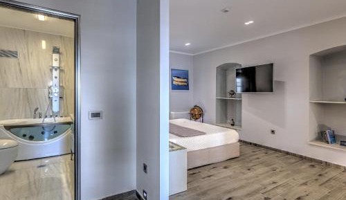 Anastasia Suite 