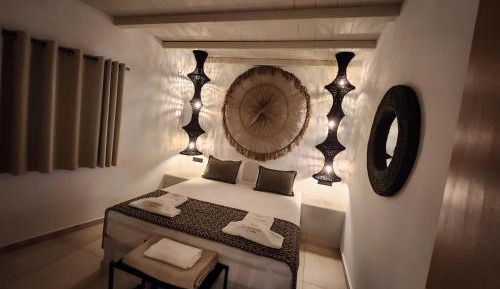 Suite with Hot Tub