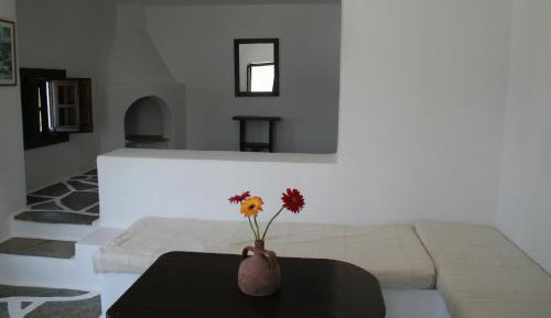 Deluxe Studio