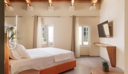Suite with City View