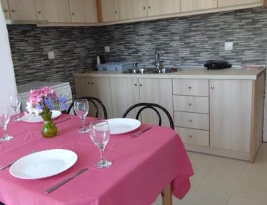 Deluxe Two-Bedroom Apartment with Garden View
