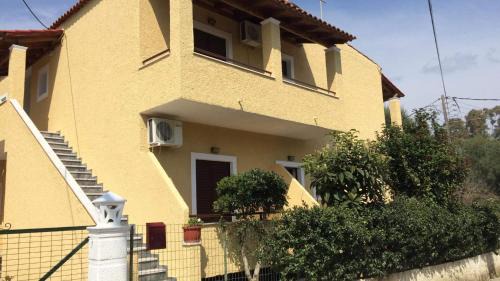 Studio with Balcony