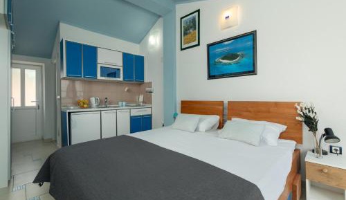 Studio Apartment with Sea View