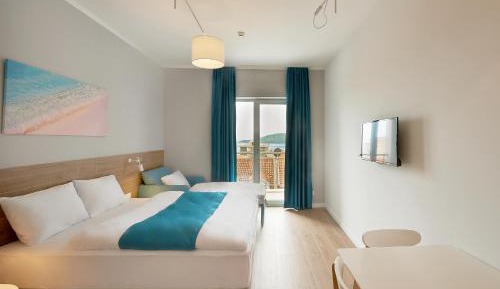 Deluxe Double Room with Balcony and Sea View