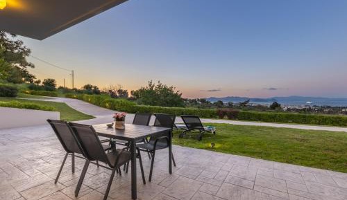Villa with Sea View