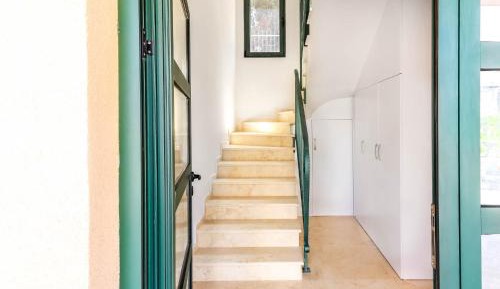 One-Bedroom Apartment with Balcony