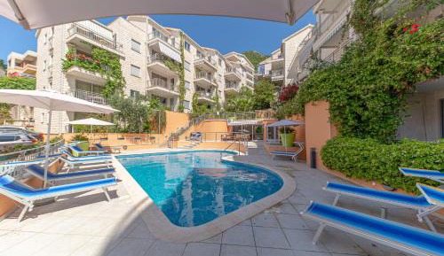 Two-Bedroom Apartment with Balcony