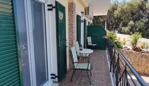 Superior One-Bedroom Apartment (2-4 Adults)