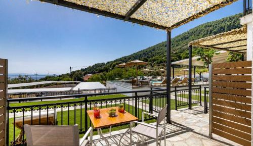 Junior Suite with Garden View