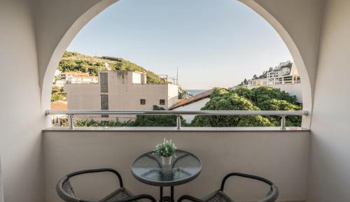 Two-Bedroom Apartment with Balcony and Sea View