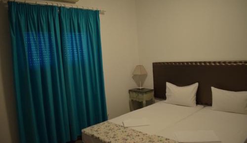 Studio (2 Adults)