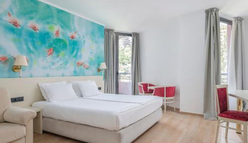 Double or Twin Room with Garden View