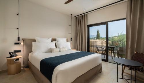 Bungalow with Sea View