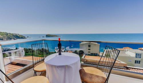 Apartment with Sea View