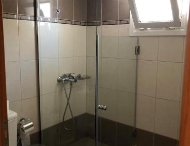 Apartment (4 Adults)