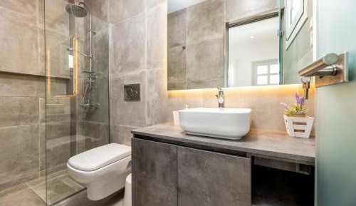 Deluxe Double Room with Shower