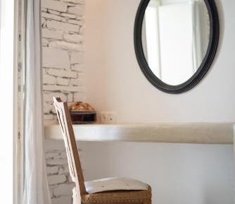 Junior Suite with Partial Sea View
