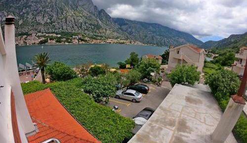 Standard Double Room with Balcony and Sea View