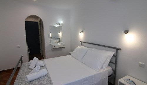 Studio Apartment with Sea View