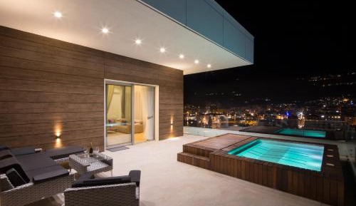 Penthouse Suite