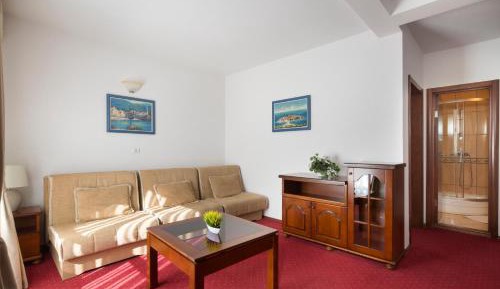 Standard Double Suite