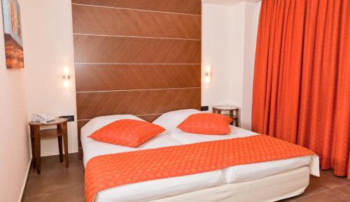 Double Room with City & Castle View